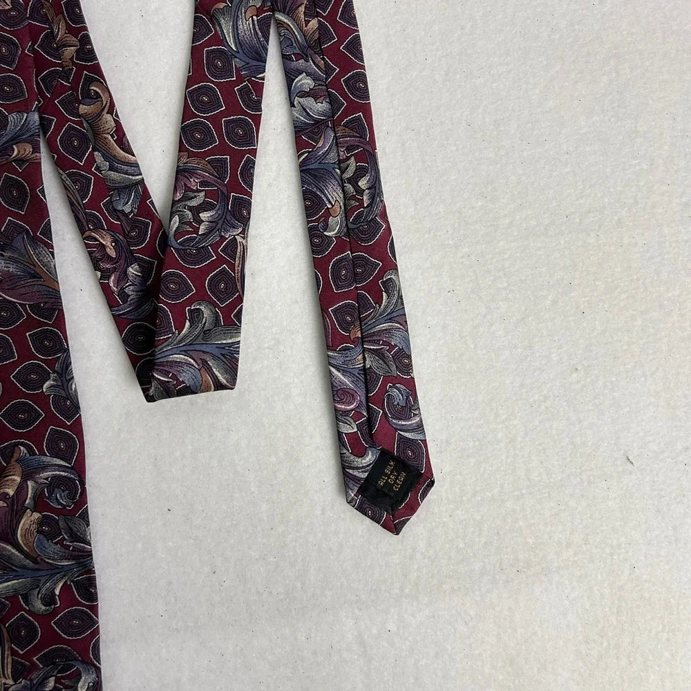 Etienne Aigner classic necktie